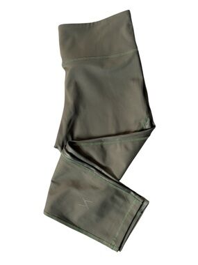 Vie Active Capris Performance Leggings